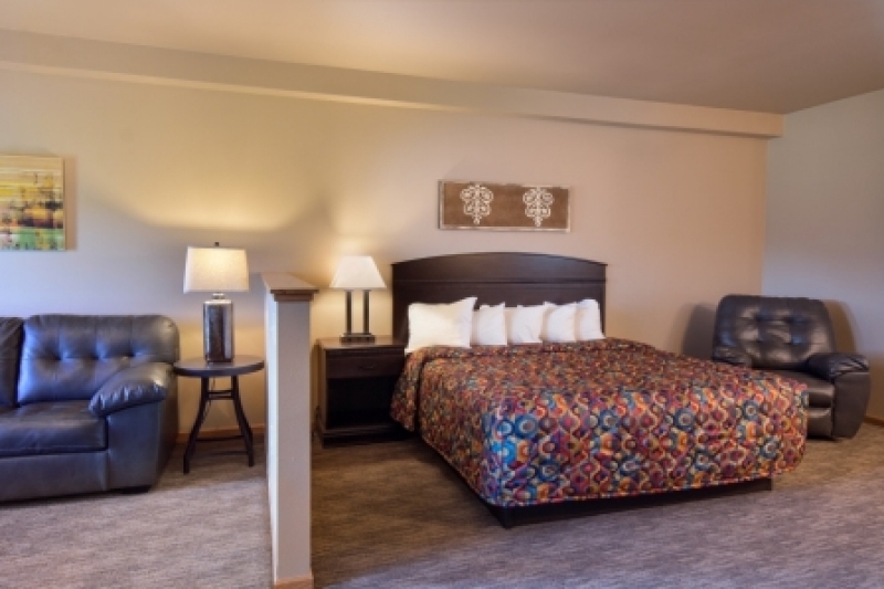 Cedar Stone King Hotel Rooms